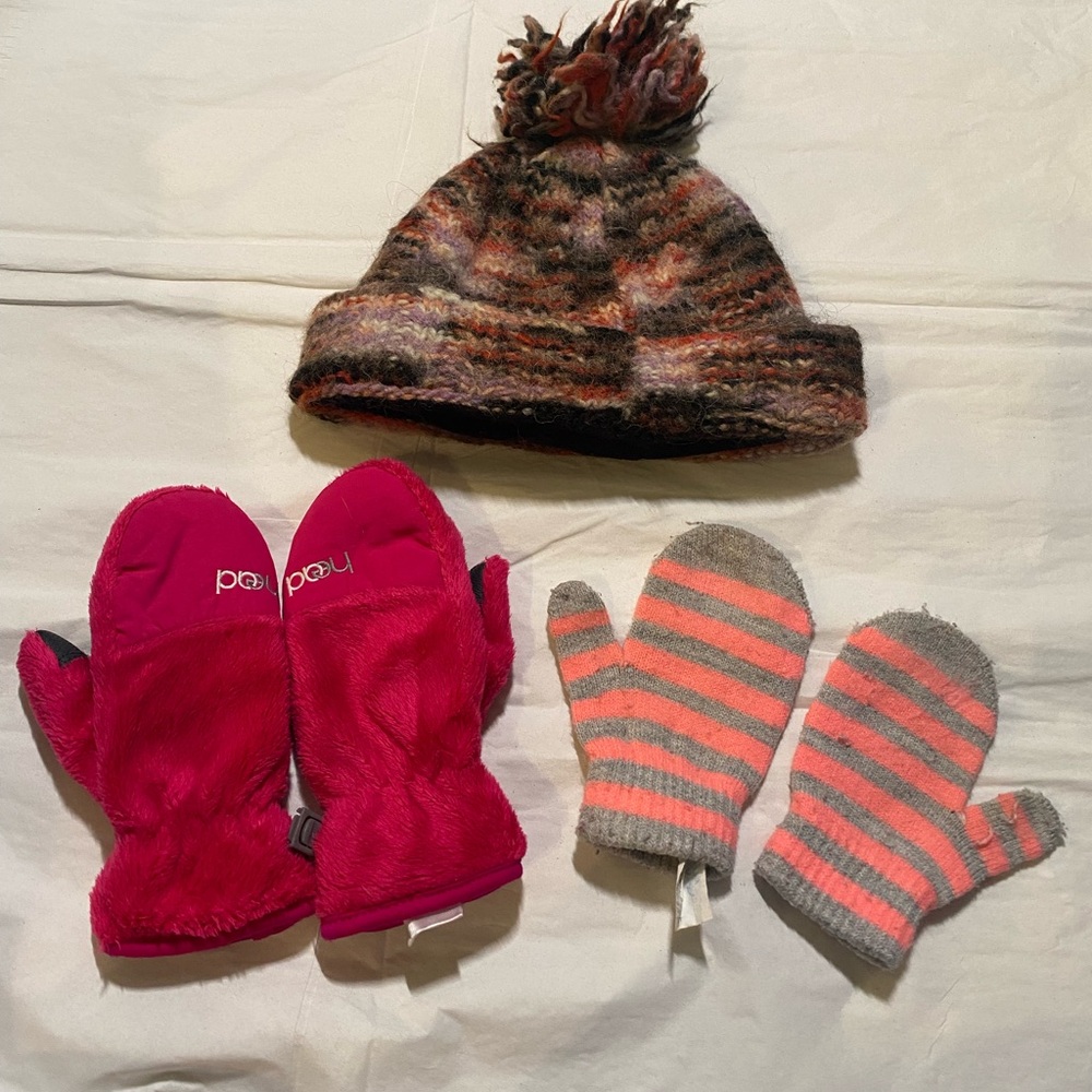 Artesania 50% wool Kid Hat, hood xxs mitten, carter’s small mitten bundle
